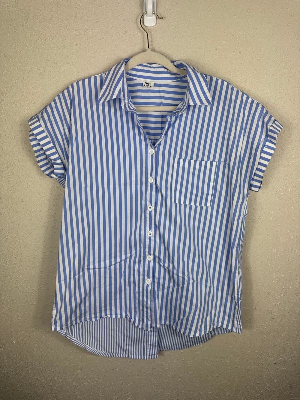 Sew In Love Blue and White Striped Top Womens Size Large